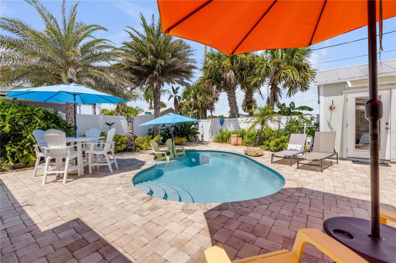 828 E 25th Avenue, New Smyrna Beach, FL 32169 Photo
