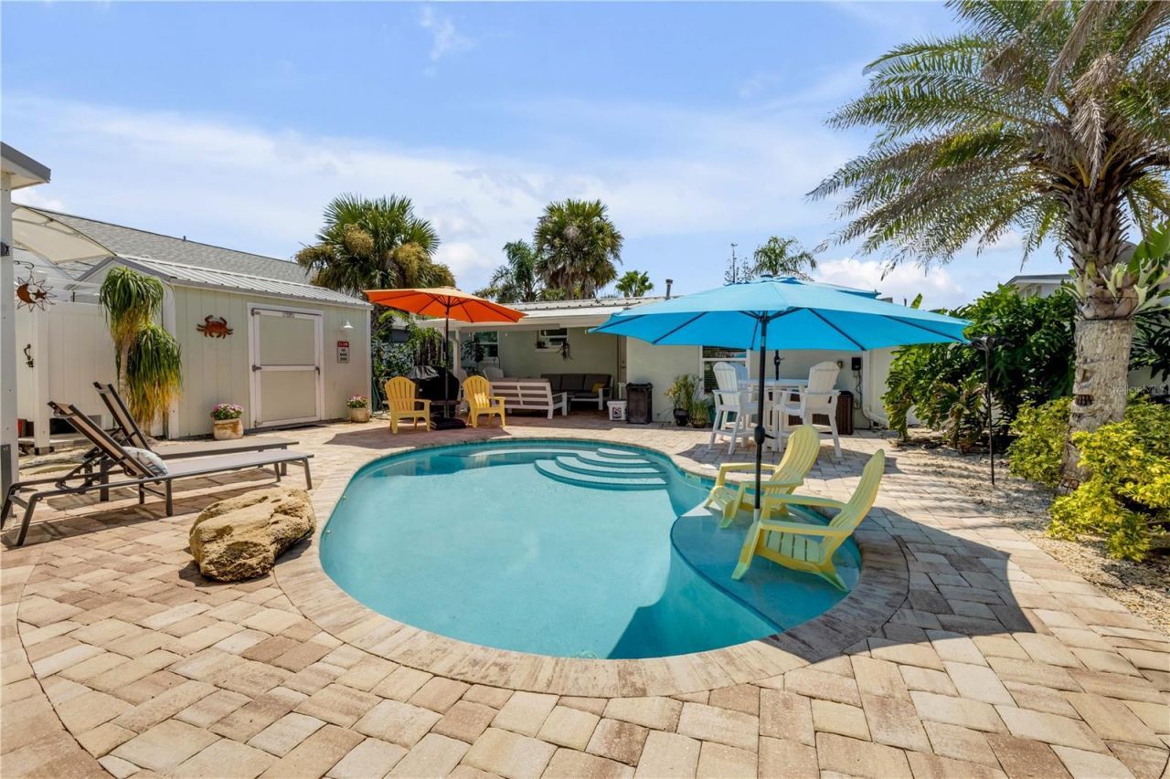 828 E 25th Avenue, New Smyrna Beach, FL 32169 Photo