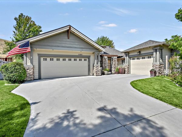 11861 N Humphreys Way, Boise, ID 83714