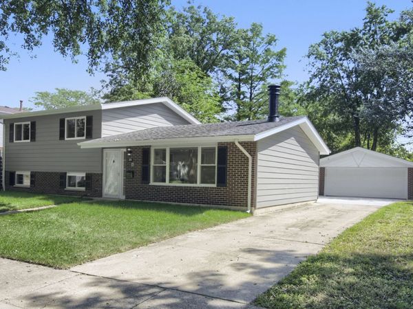 305 Jackson Street , Park Forest, IL 60466