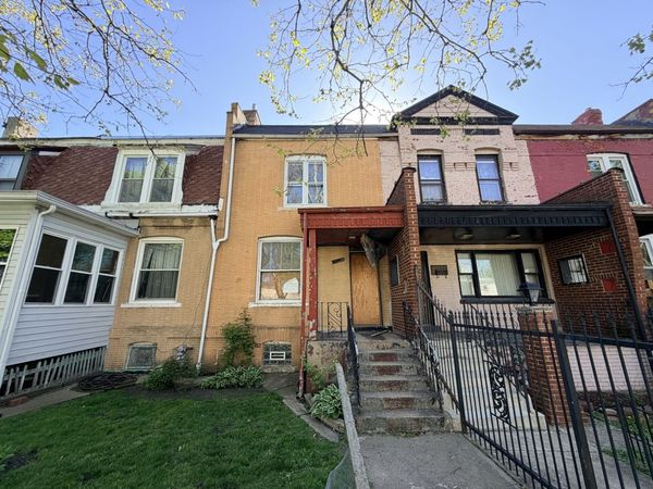 10609 S CHAMPLAIN Avenue , Chicago, IL 60628