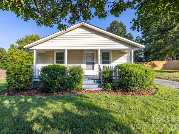 212 E 1st Street , Oakboro, NC 28129