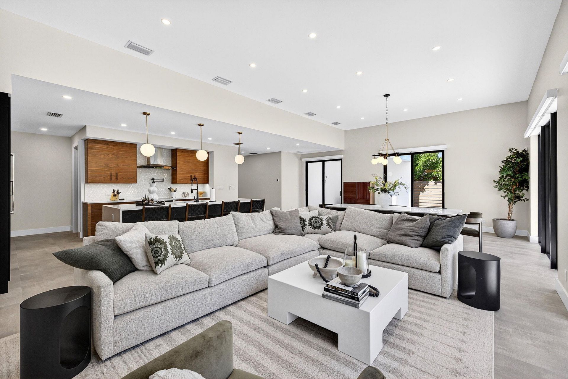 1807 NE 18th Street, Fort Lauderdale, FL 33305 Photo