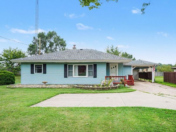 56346 M 51 S, Dowagiac, MI 49047