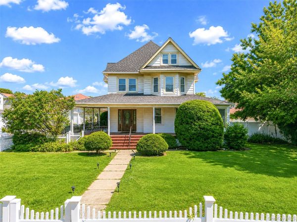 871 Rockaway Avenue, Valley Stream, NY 11581