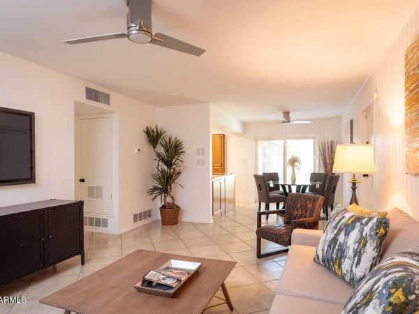 2015 E Southern Avenue, Unit 4, Tempe, AZ 85282
