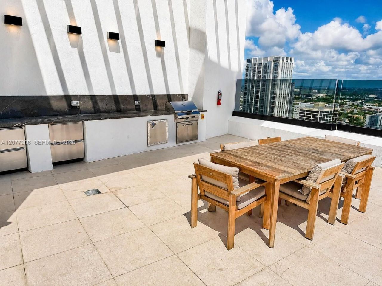 225 N Miami Ave , Unit 2810, Miami, FL 33128 Photo
