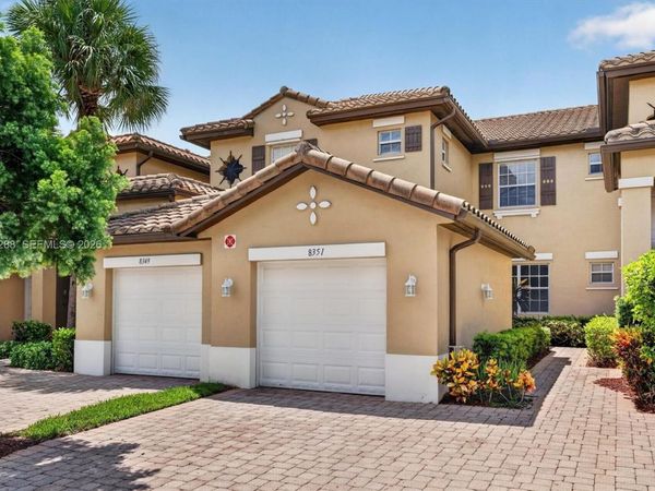 8351 NW 128th Ln , Unit 22-B, Parkland, FL 33076