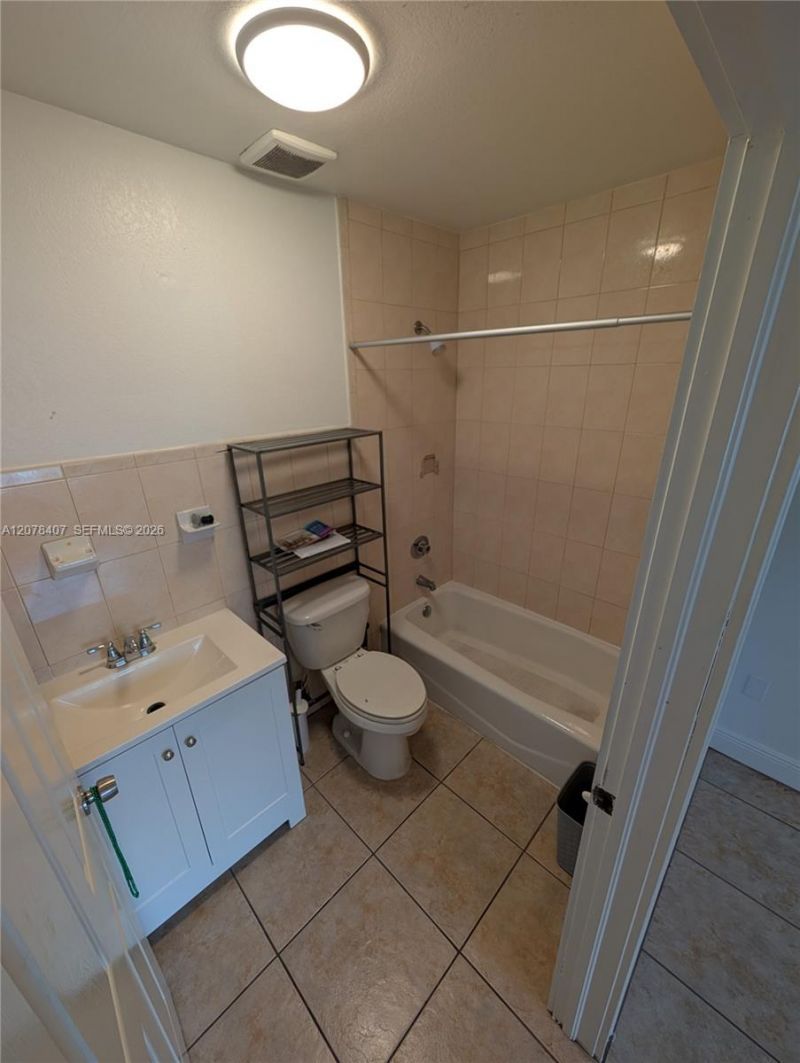 225 NW 53rd St , Unit R, Miami, FL 33127 Photo