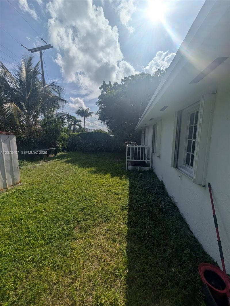 225 NW 53rd St , Unit R, Miami, FL 33127 Photo