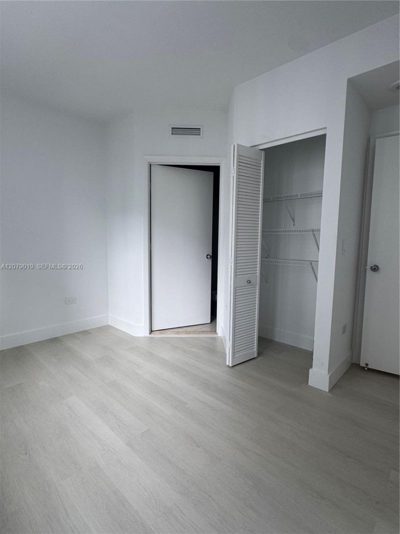 801 Brickell Key Blvd , Unit 1204, Miami, FL 33131 Photo