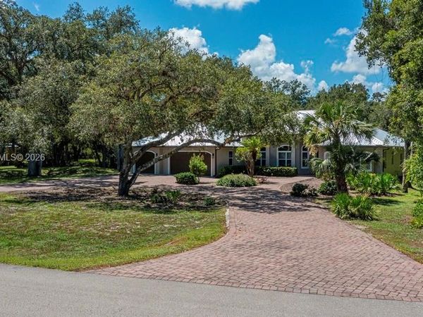 4033 Oak Haven Dr. , La Belle, FL 33935