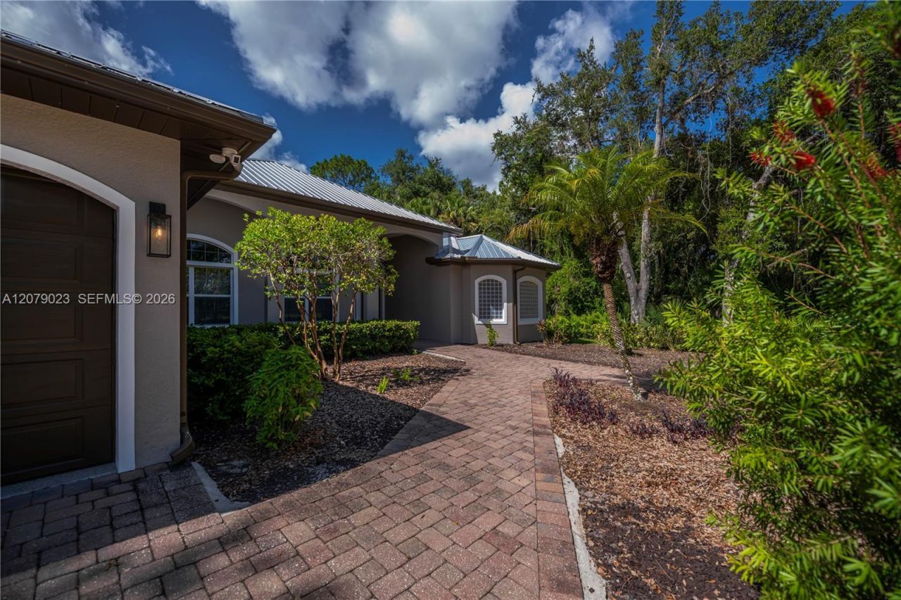 4033 Oak Haven Dr. , La Belle, FL 33935 Photo