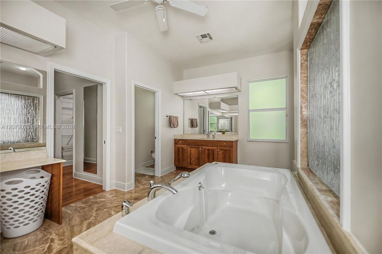 4033 Oak Haven Dr. , La Belle, FL 33935 Photo