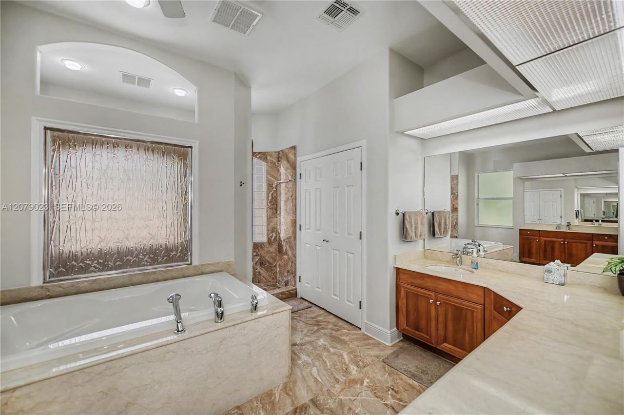 4033 Oak Haven Dr. , La Belle, FL 33935 Photo