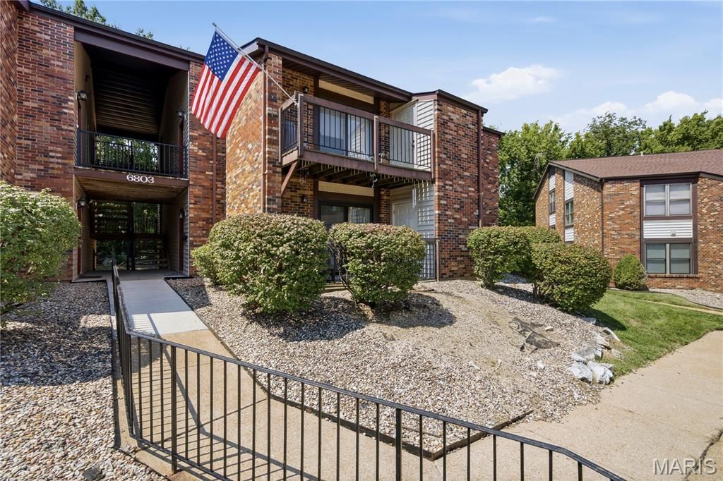 6803 Cottage Grove Lane , Unit F, Oakville, MO 63129 Main Photo