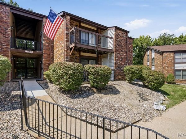 6803 Cottage Grove Lane , Unit F, Oakville, MO 63129