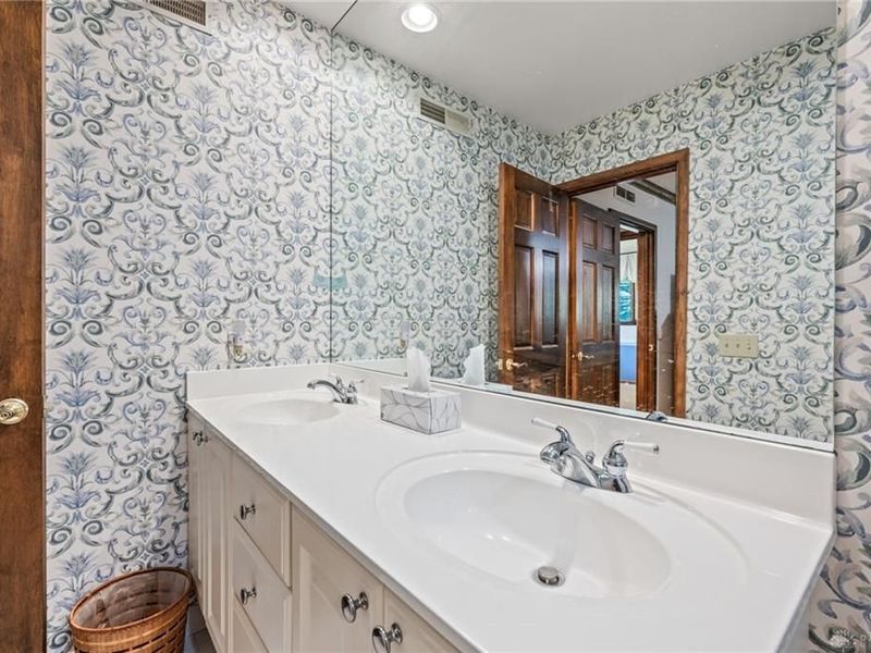 5208 Vernadale Drive, Washington Township, OH 45429 Photo 33