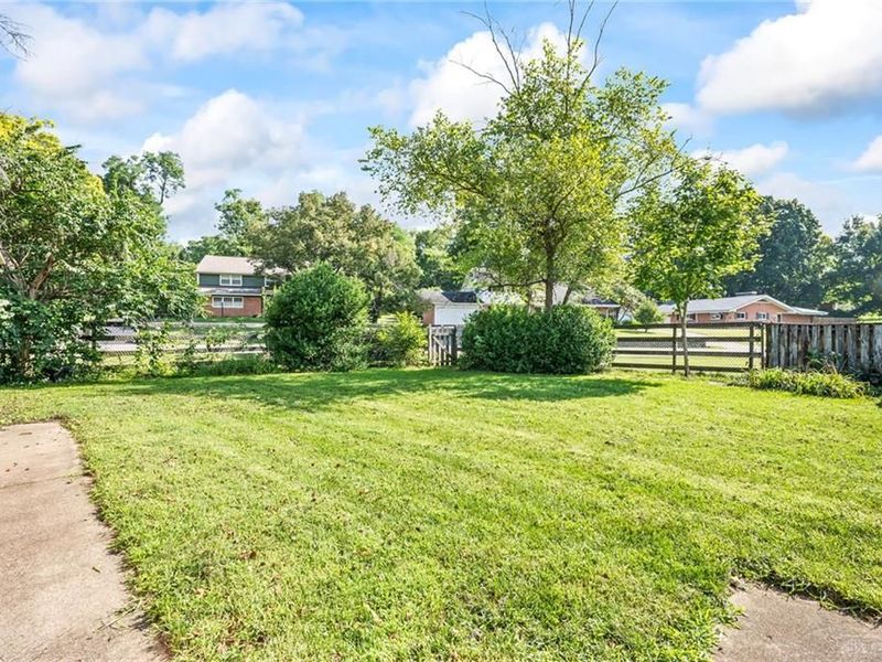5208 Vernadale Drive, Washington Township, OH 45429 Photo 38