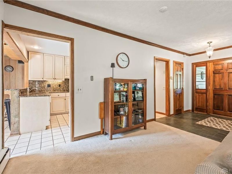5208 Vernadale Drive, Washington Township, OH 45429 Photo 5
