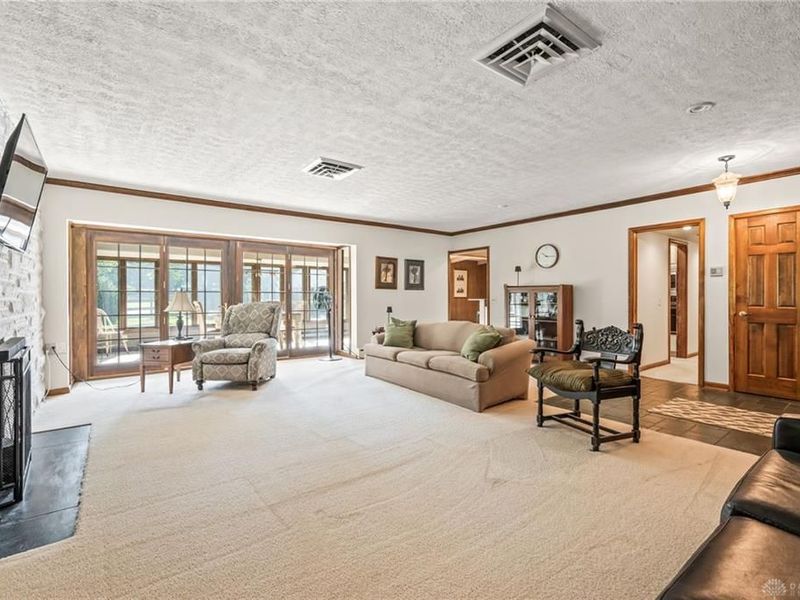 5208 Vernadale Drive, Washington Township, OH 45429 Photo 8