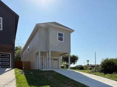 6702 S Lancaster Road, Dallas, TX 75241