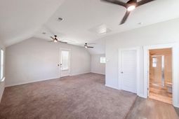 2021 Codorus Lane photo 4