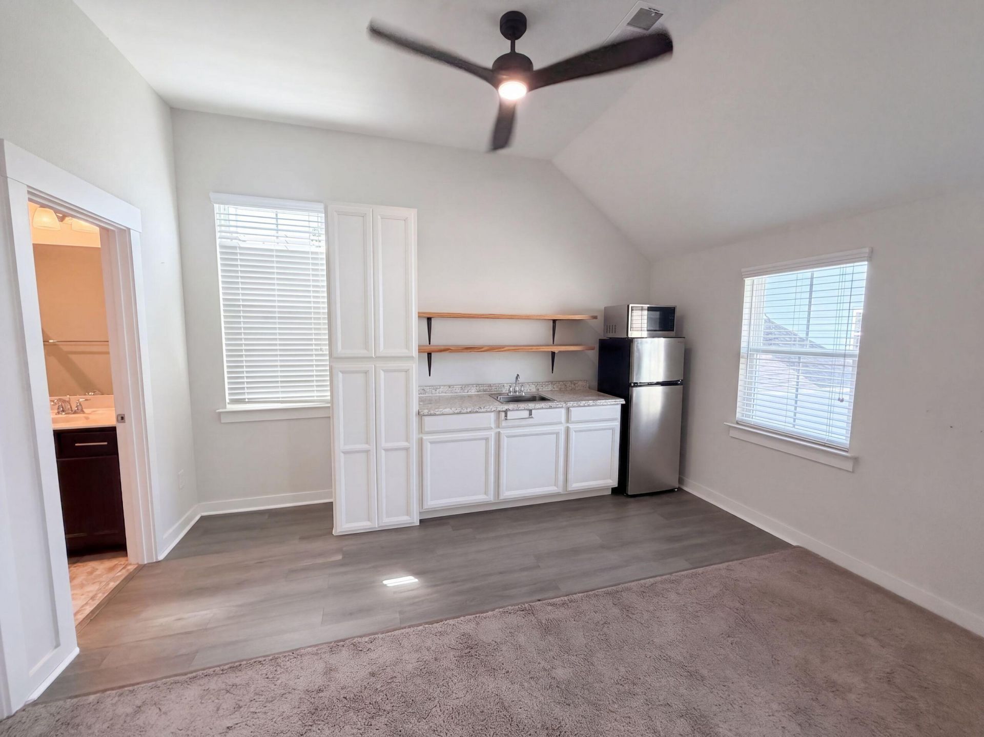 2021 Codorus Lane Photo 7