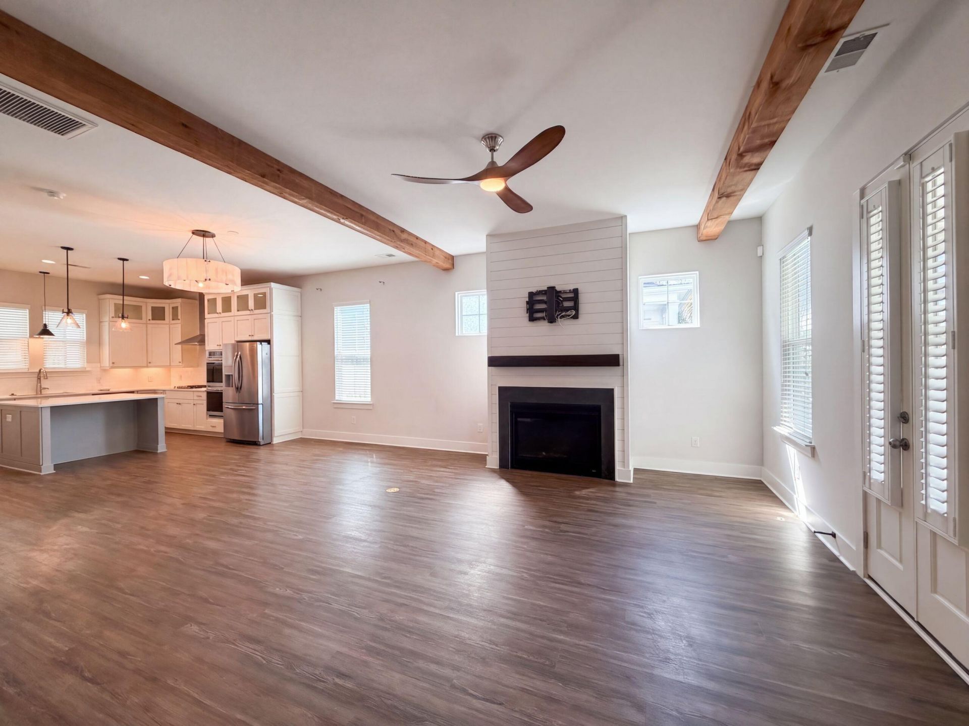 2021 Codorus Lane Photo 9