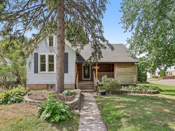 4571 1st Avenue , White Bear Lake, MN 55110