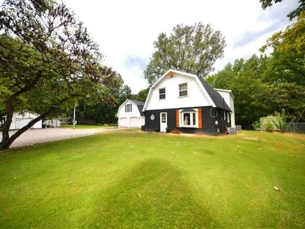 406 W Park Street , Benton, IL 62812