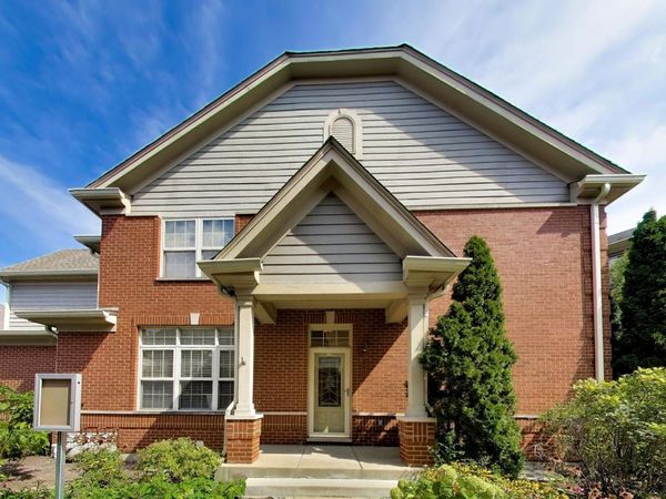 512 Callie Court , Morton Grove, IL 60053