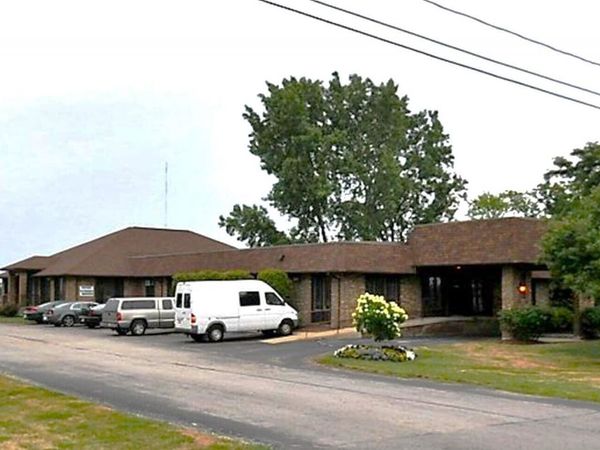 3841 Navarre Avenue , Oregon, OH 43616
