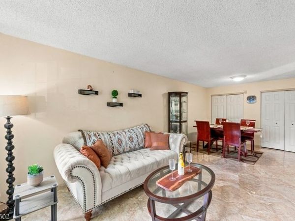 1338 Lavender Ct, Mahwah, NJ 07430