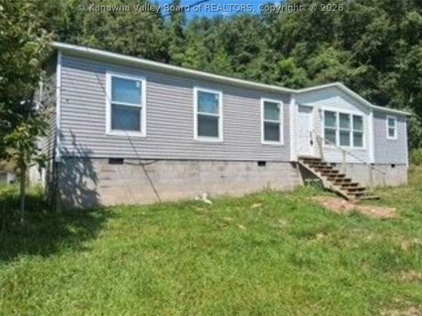 1640 Lee Road, Elkview, WV 25071