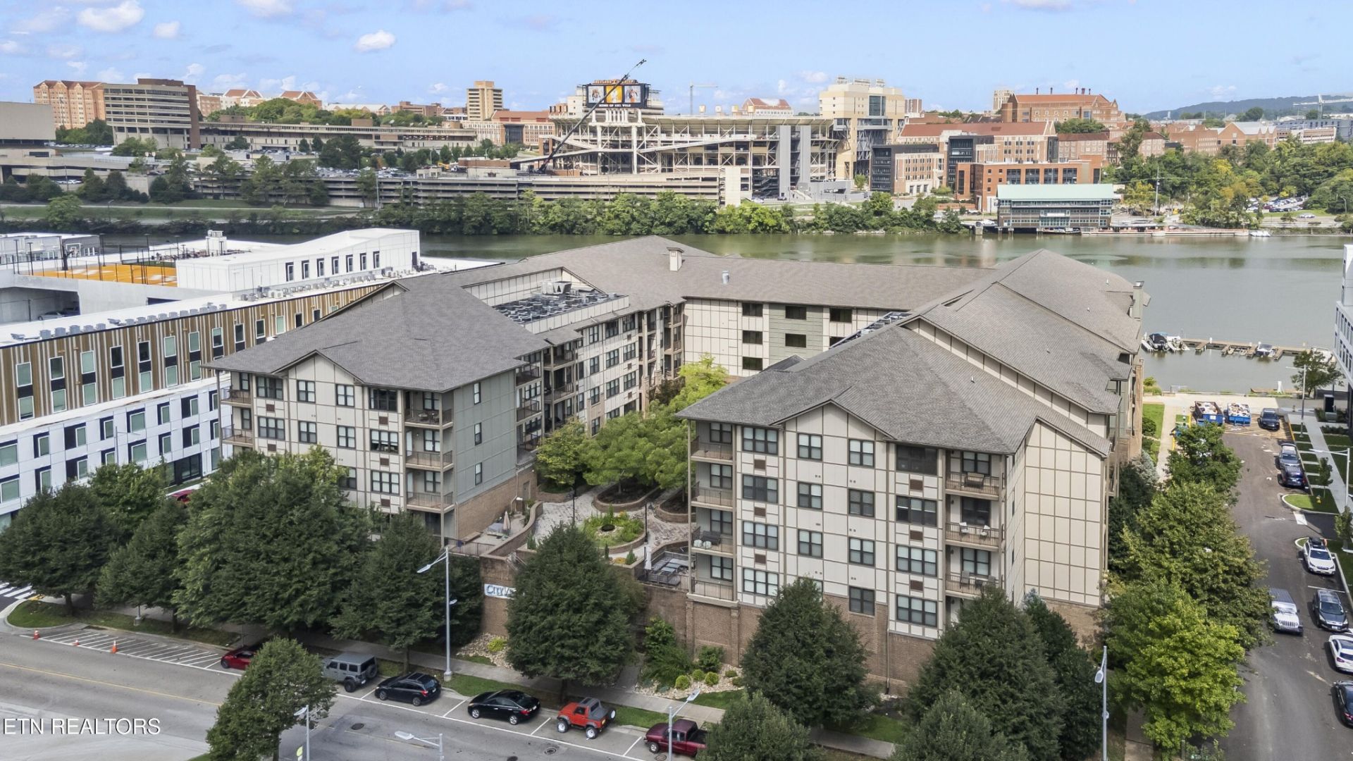 445 W Blount Ave, Unit 502, Knoxville, TN 37920 Main Photo