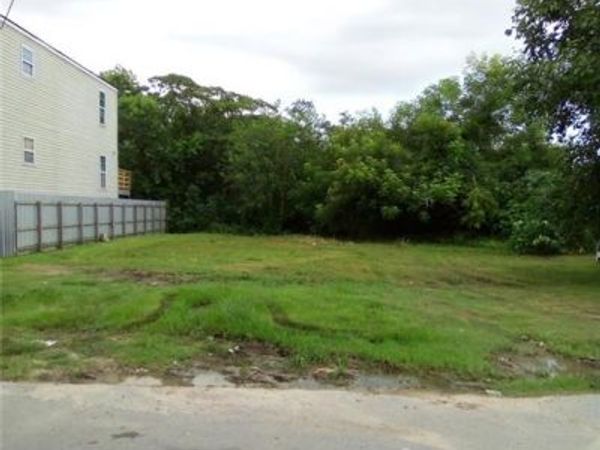 2532 CHOCTAW Street , New Orleans, LA 70117