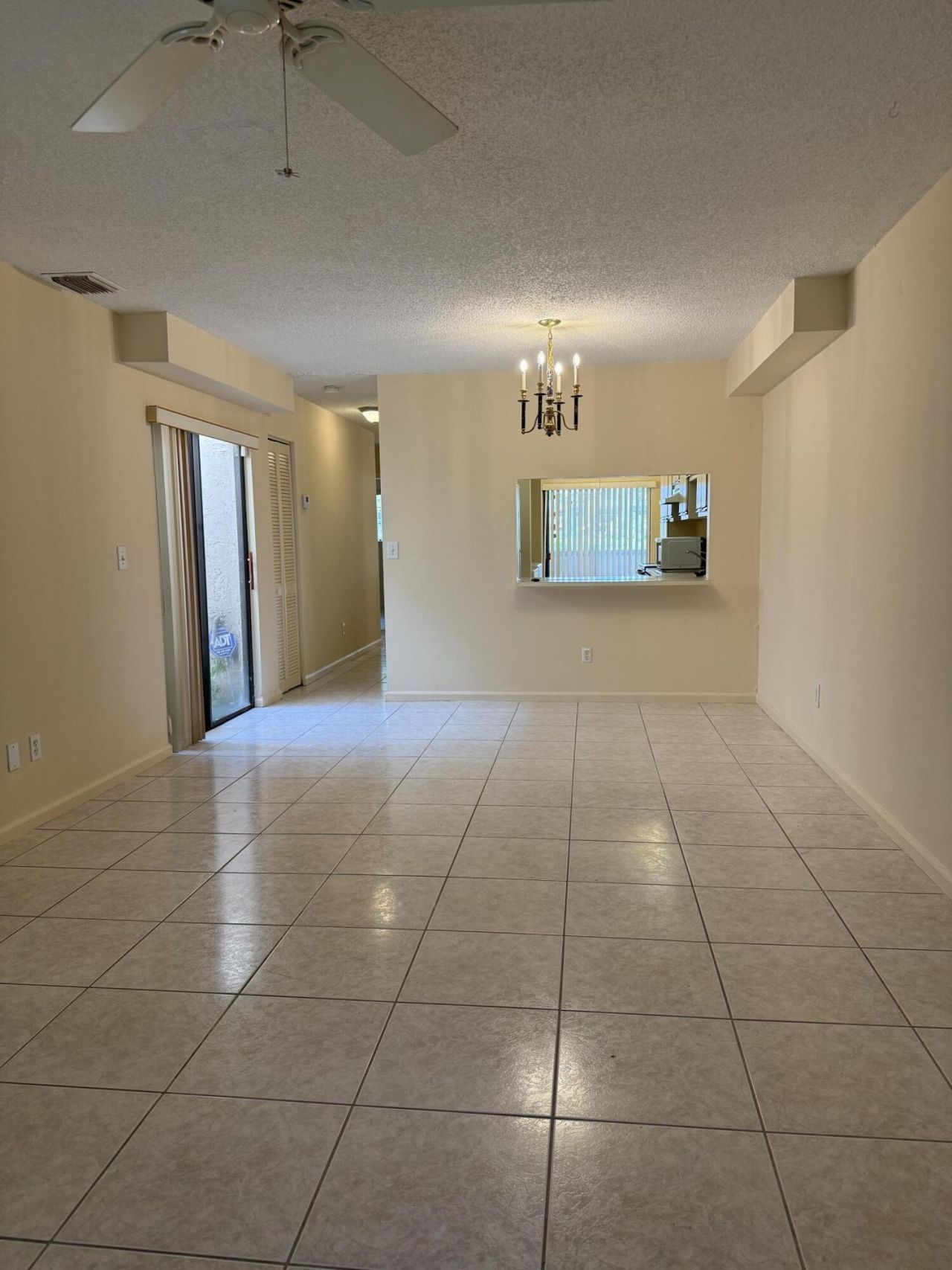 12028 Royal Palm Boulevard, Unit 3-F, Coral Springs, FL 33065 Photo