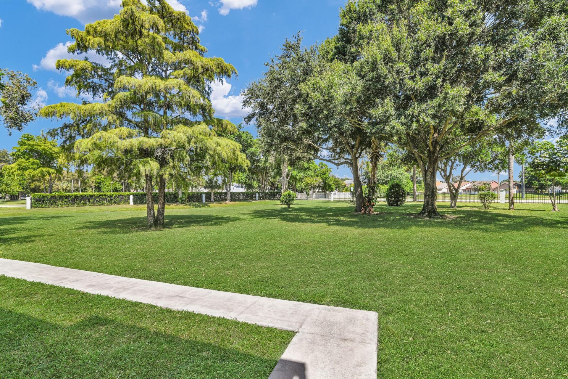 3744 Savoy Lane, Unit E2, West Palm Beach, FL 33417 Photo