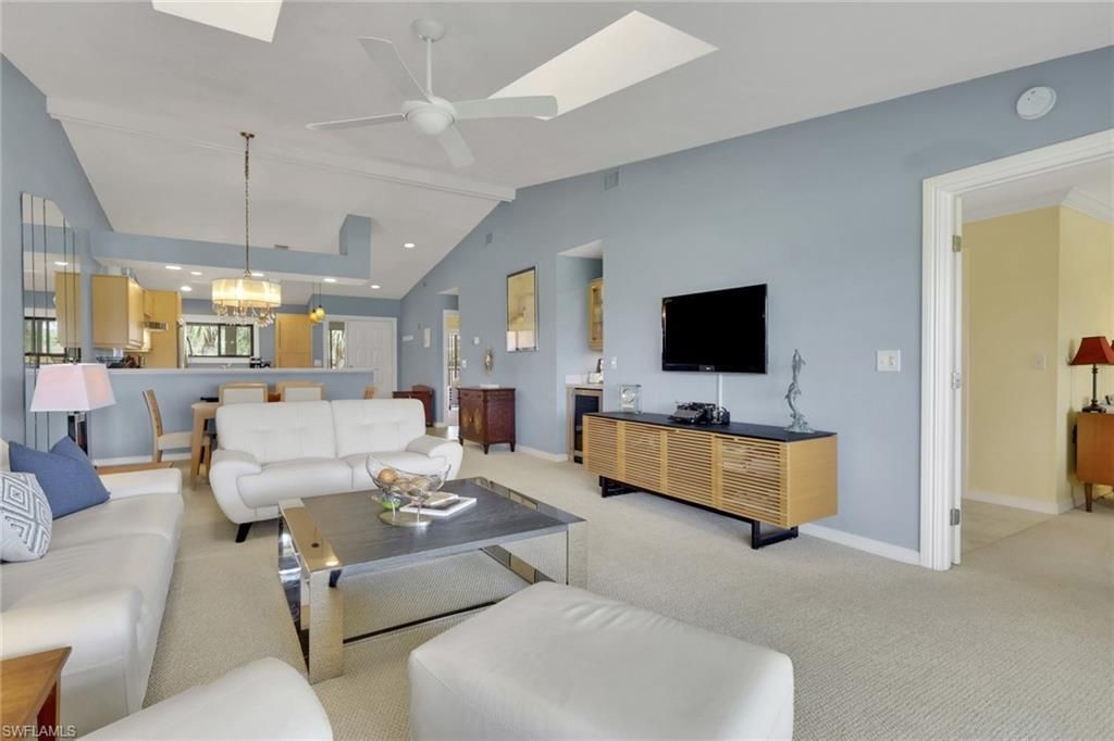5376 Fox Hollow Dr, Unit 711, Naples, FL 34104 Photo