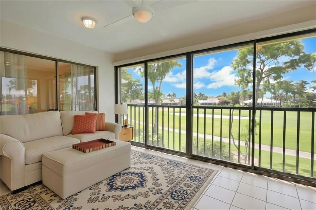 5376 Fox Hollow Dr, Unit 711, Naples, FL 34104 Photo