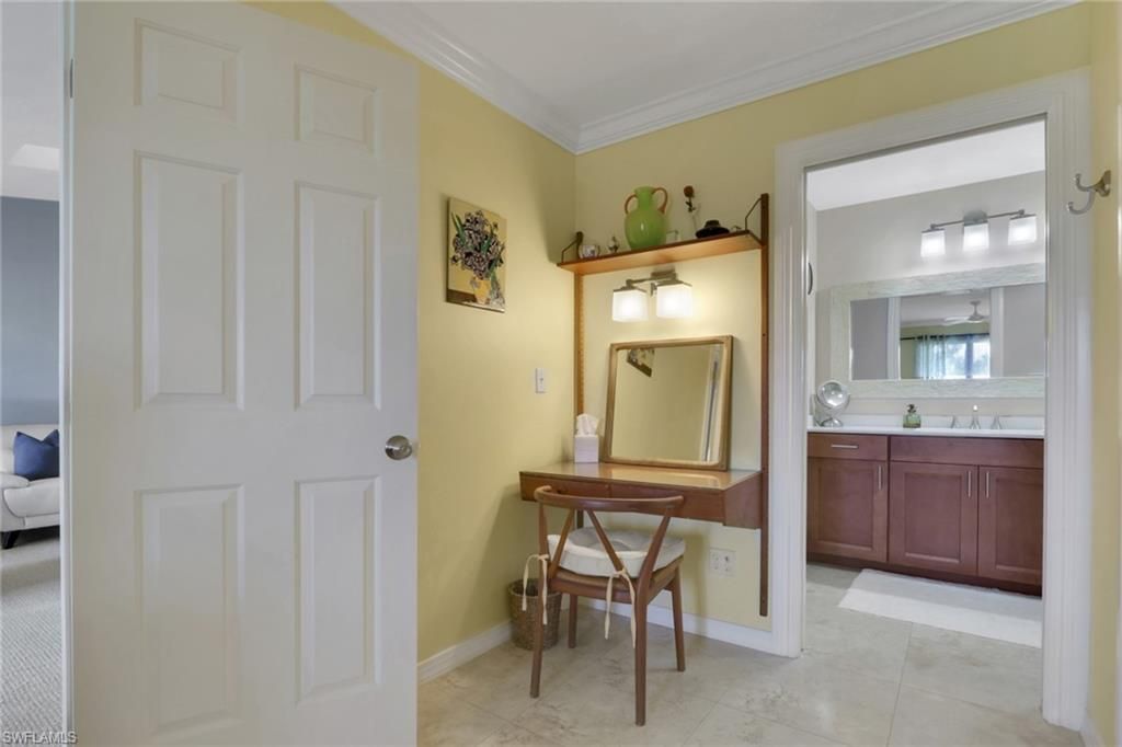 5376 Fox Hollow Dr, Unit 711, Naples, FL 34104 Photo