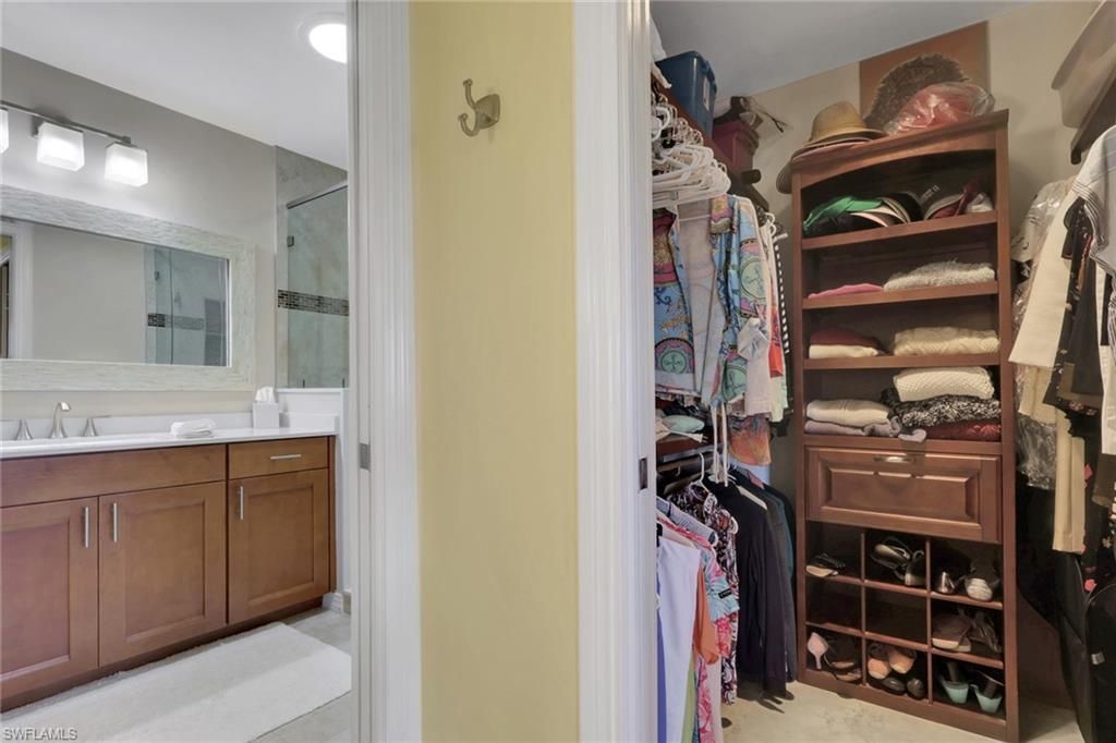 5376 Fox Hollow Dr, Unit 711, Naples, FL 34104 Photo
