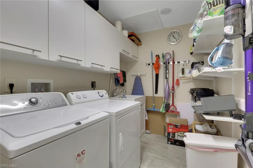 5376 Fox Hollow Dr, Unit 711, Naples, FL 34104 Photo