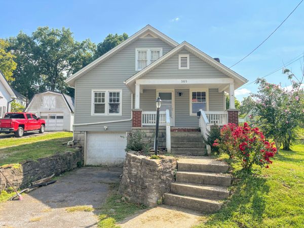 305 E 4th Street, Falmouth, KY 41040