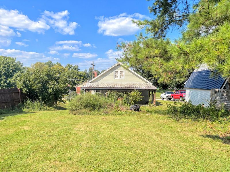 305 E 4th Street, Falmouth, KY 41040 Photo 10
