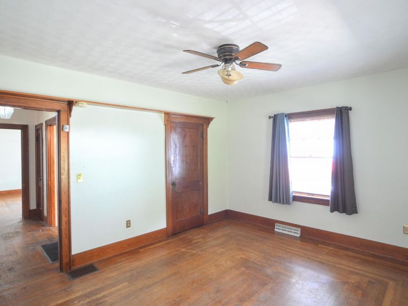 305 E 4th Street, Falmouth, KY 41040 Photo 25