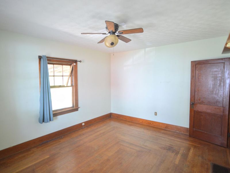 305 E 4th Street, Falmouth, KY 41040 Photo 27