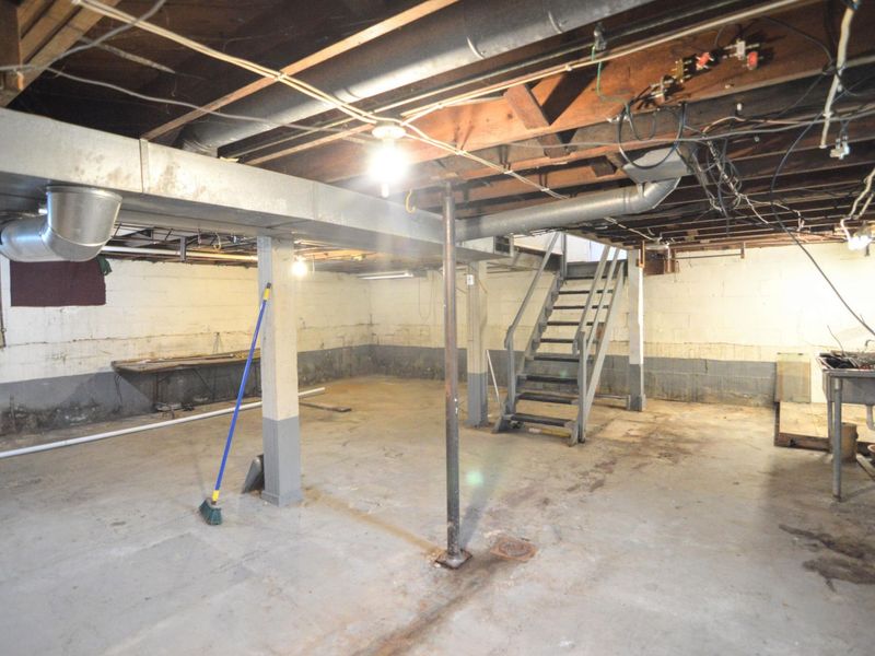 305 E 4th Street, Falmouth, KY 41040 Photo 35