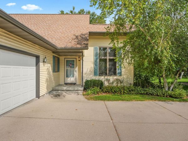 109 W Parkview Street, Cottage Grove, WI 53527